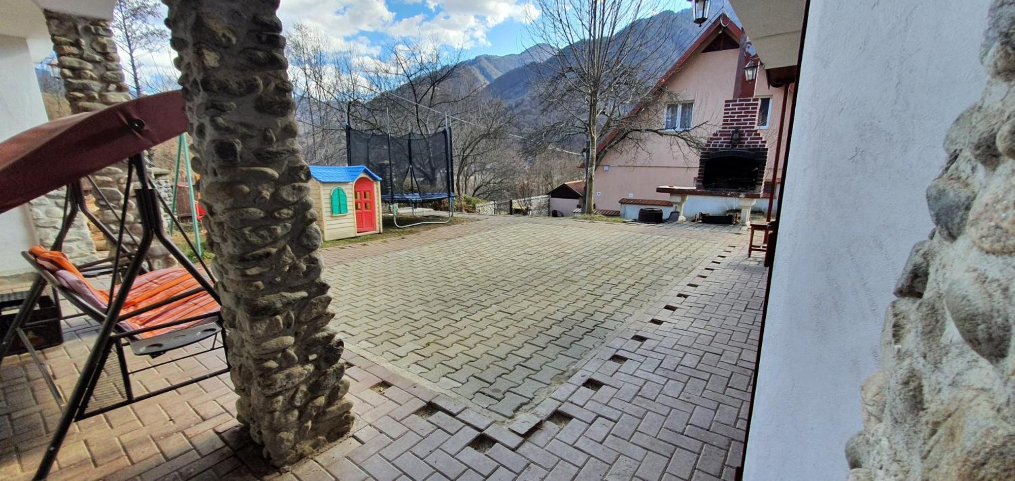 Casa Colt De Rai Βίλα Brezoi Εξωτερικό φωτογραφία